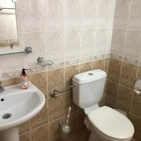 Serenity Hill Guest house *